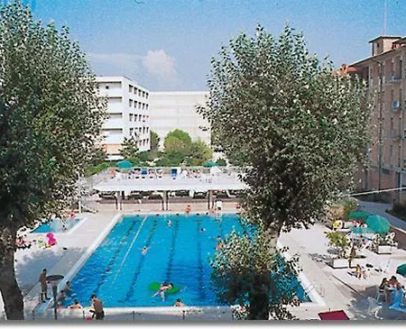 Apartment Palace